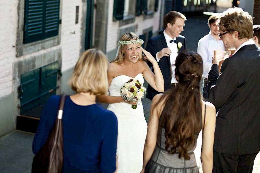 Katja Velmans Hochzeitsfotograf Düsseldorf – Kirchliche Trauung in der Düsseldorfer Altstadt