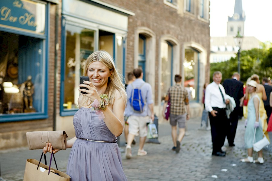 Katja Velmans Hochzeitsfotograf Düsseldorf – Kirchliche Trauung in der Düsseldorfer Altstadt