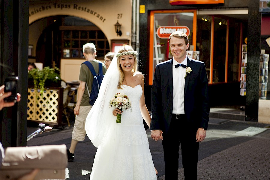 Katja Velmans Hochzeitsfotograf Düsseldorf – Kirchliche Trauung in der Düsseldorfer Altstadt