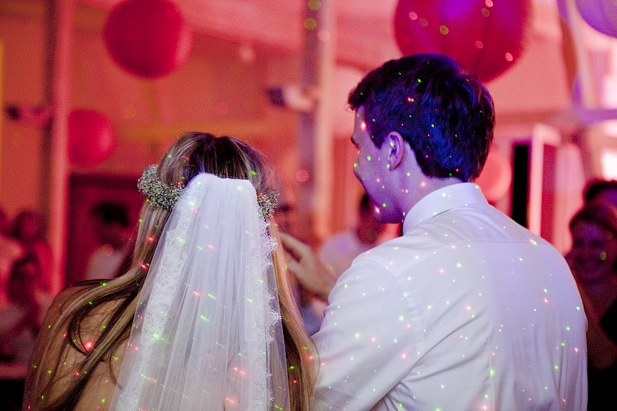 Katja Velmans Hochzeitsfotograf Düsseldorf – Kirchliche Trauung in der Düsseldorfer Altstadt