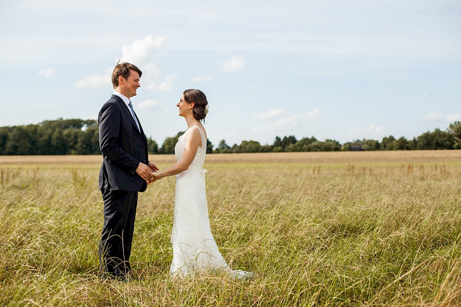 Katja Velmans Hochzeitsfotograf Düsseldorf – Waldkirche Schloss Linnep