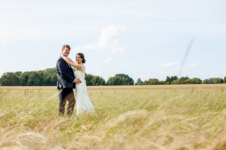 Katja Velmans Hochzeitsfotograf Düsseldorf – Waldkirche Schloss Linnep