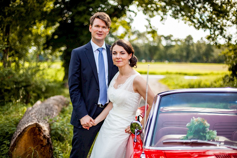 Katja Velmans Hochzeitsfotograf Düsseldorf – Waldkirche Schloss Linnep
