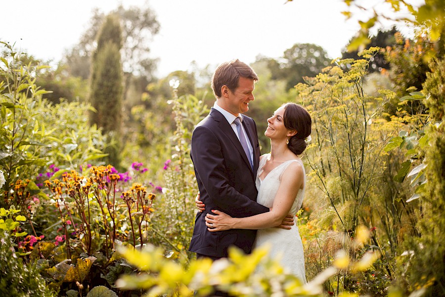 Katja Velmans Hochzeitsfotograf Düsseldorf – Waldkirche Schloss Linnep