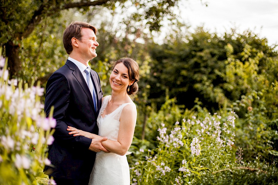 Katja Velmans Hochzeitsfotograf Düsseldorf – Waldkirche Schloss Linnep