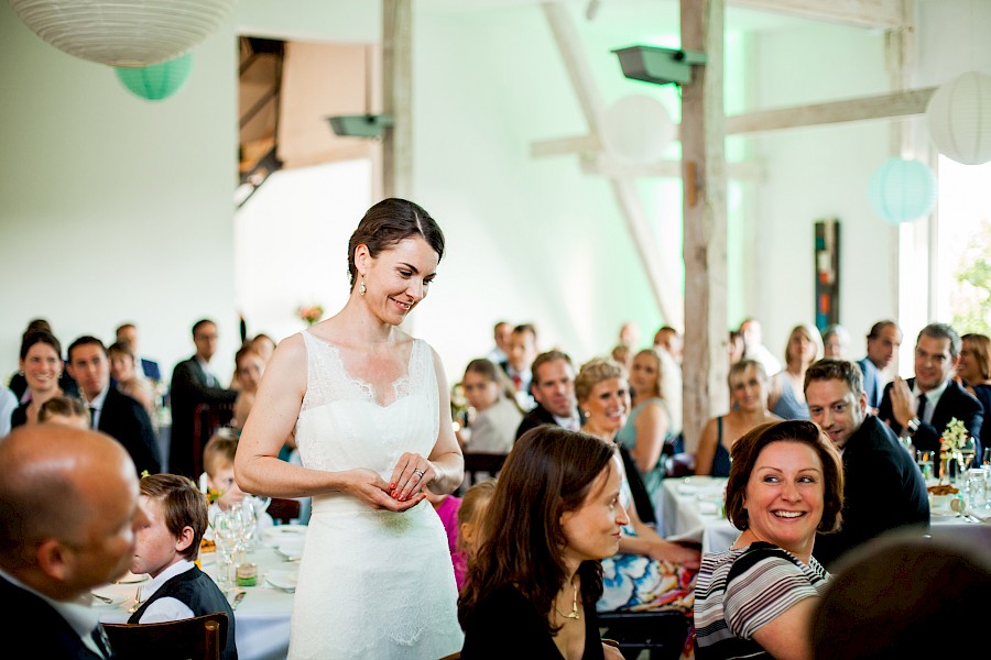 Katja Velmans Hochzeitsfotograf Düsseldorf – Waldkirche Schloss Linnep