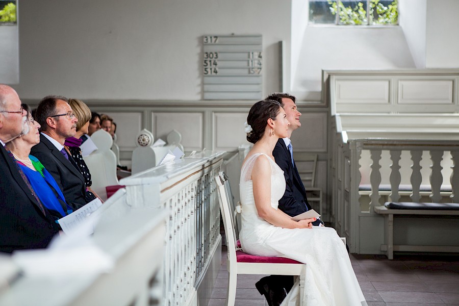 Katja Velmans Hochzeitsfotograf Düsseldorf – Waldkirche Schloss Linnep