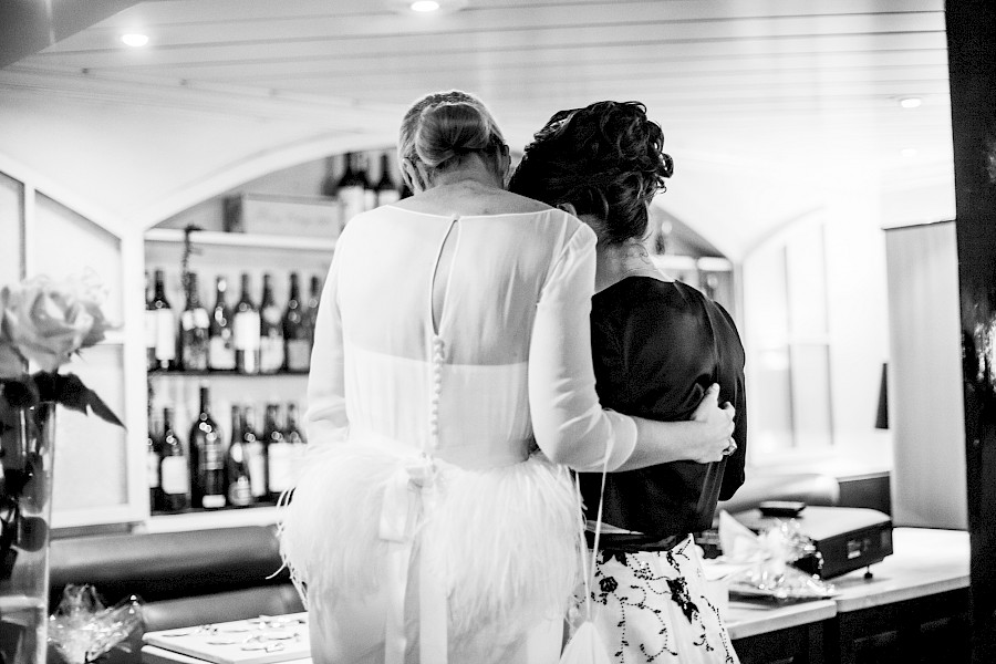Katja Velmans Hochzeitsfotograf Düsseldorf – Landhaus Mönchenwerth