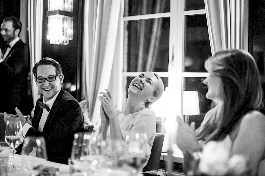 Katja Velmans Hochzeitsfotograf Düsseldorf – Landhaus Mönchenwerth