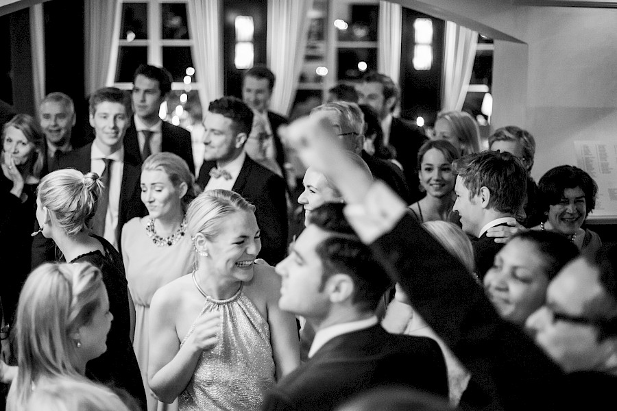 Katja Velmans Hochzeitsfotograf Düsseldorf – Landhaus Mönchenwerth