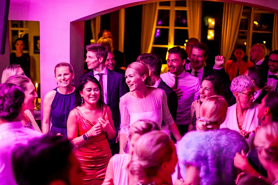 Katja Velmans Hochzeitsfotograf Düsseldorf – Landhaus Mönchenwerth