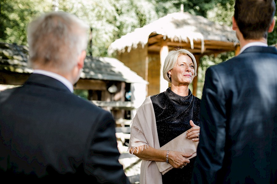 Katja Velmans Hochzeitsfotograf Düsseldorf – Auermühle in Ratingen_first