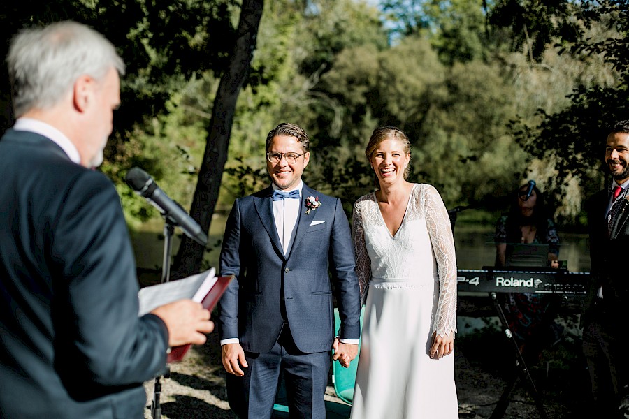 Katja Velmans Hochzeitsfotograf Düsseldorf – Auermühle in Ratingen_first