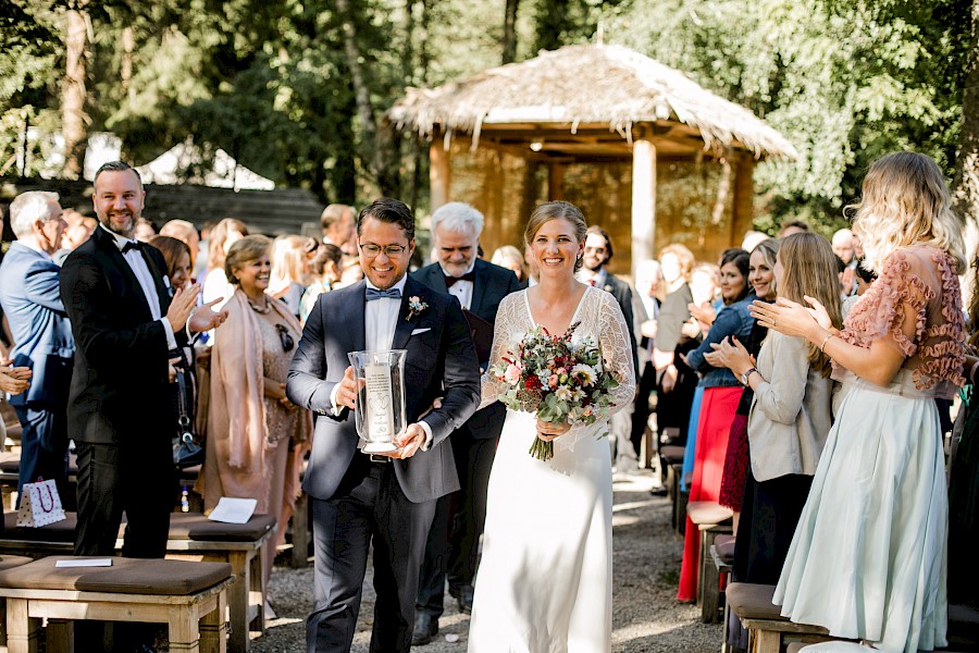 Katja Velmans Hochzeitsfotograf Düsseldorf – Auermühle in Ratingen_first