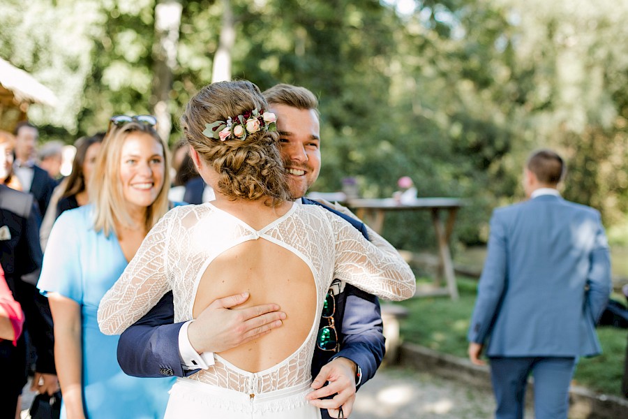 Katja Velmans Hochzeitsfotograf Düsseldorf – Auermühle in Ratingen_first