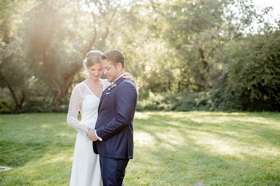 Katja Velmans Hochzeitsfotograf Düsseldorf – Auermühle in Ratingen_first