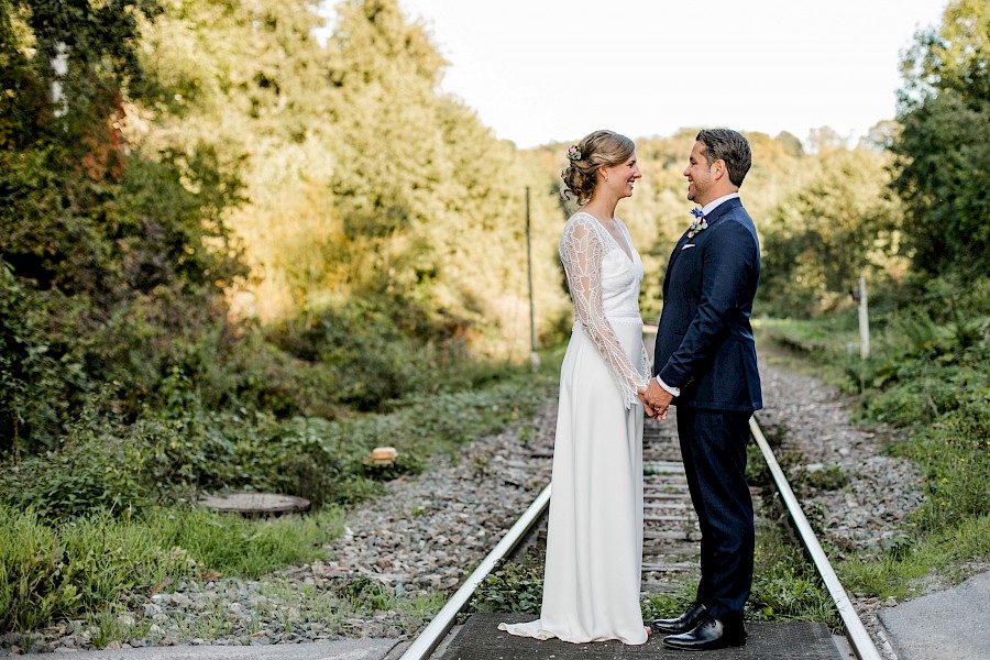 Katja Velmans Hochzeitsfotograf Düsseldorf – Auermühle in Ratingen_first