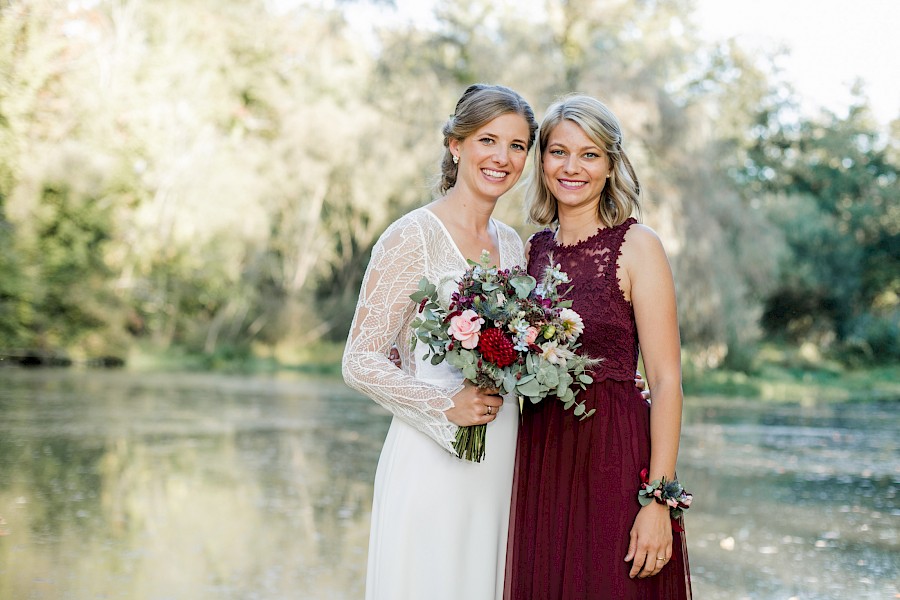 Katja Velmans Hochzeitsfotograf Düsseldorf – Auermühle in Ratingen_first
