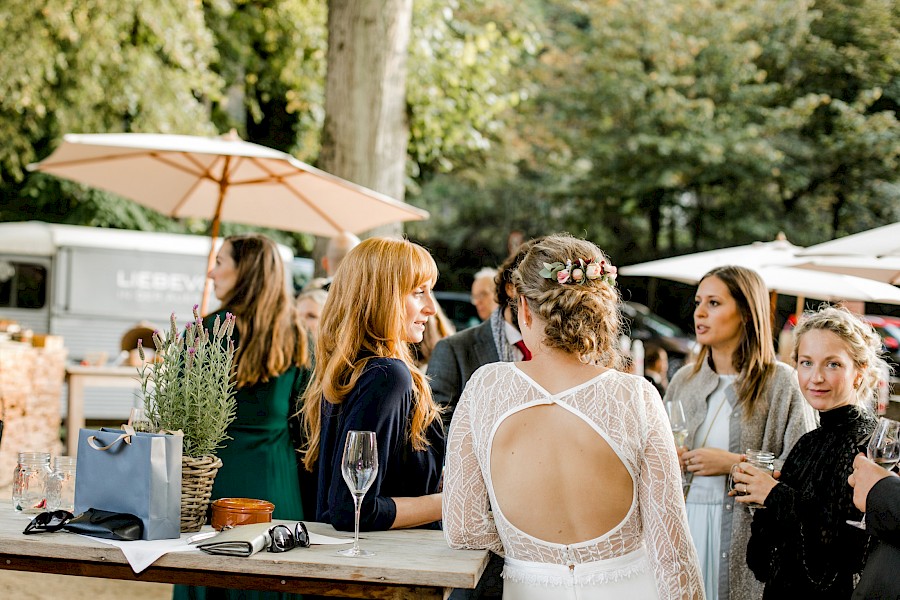 Katja Velmans Hochzeitsfotograf Düsseldorf – Auermühle in Ratingen_first
