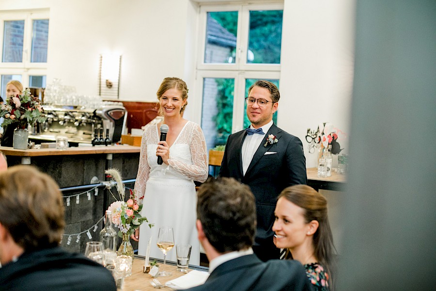 Katja Velmans Hochzeitsfotograf Düsseldorf – Auermühle in Ratingen_first
