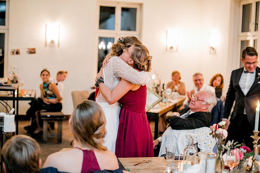 Katja Velmans Hochzeitsfotograf Düsseldorf – Auermühle in Ratingen_first