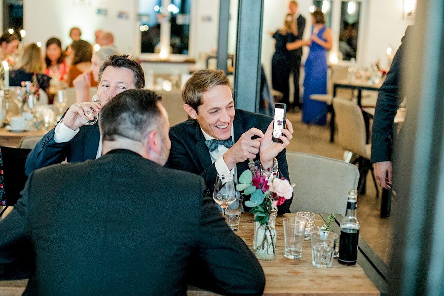 Katja Velmans Hochzeitsfotograf Düsseldorf – Auermühle in Ratingen_first