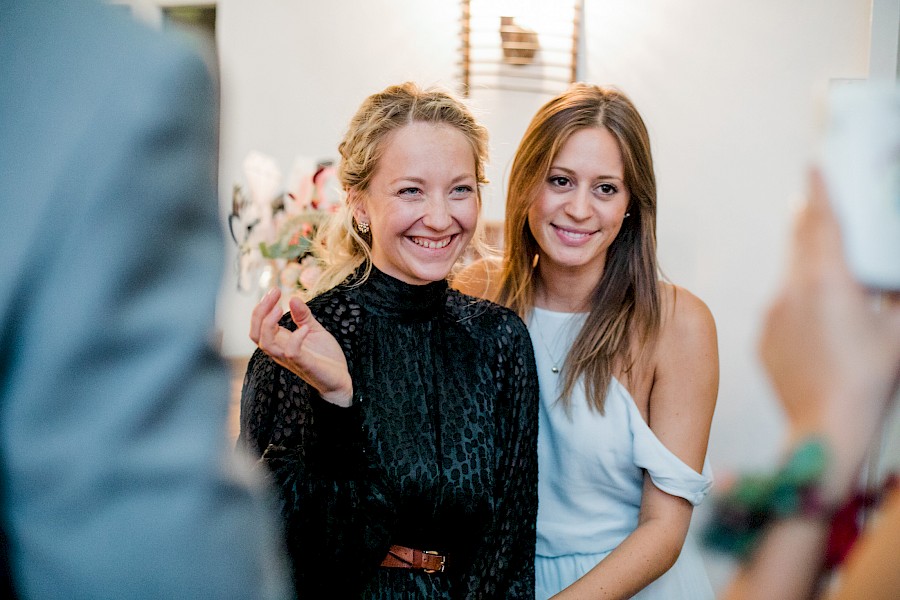 Katja Velmans Hochzeitsfotograf Düsseldorf – Auermühle in Ratingen_first