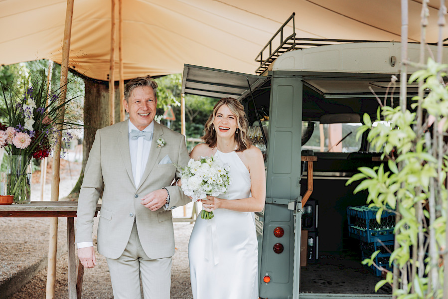Katja Velmans Hochzeitsfotograf Düsseldorf – Standesamt und freie Trauung in der Auermühle