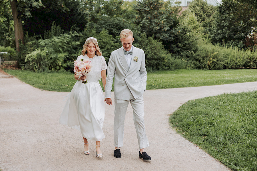 Katja Velmans Hochzeitsfotograf Düsseldorf – Standesamt und freie Trauung in der Auermühle