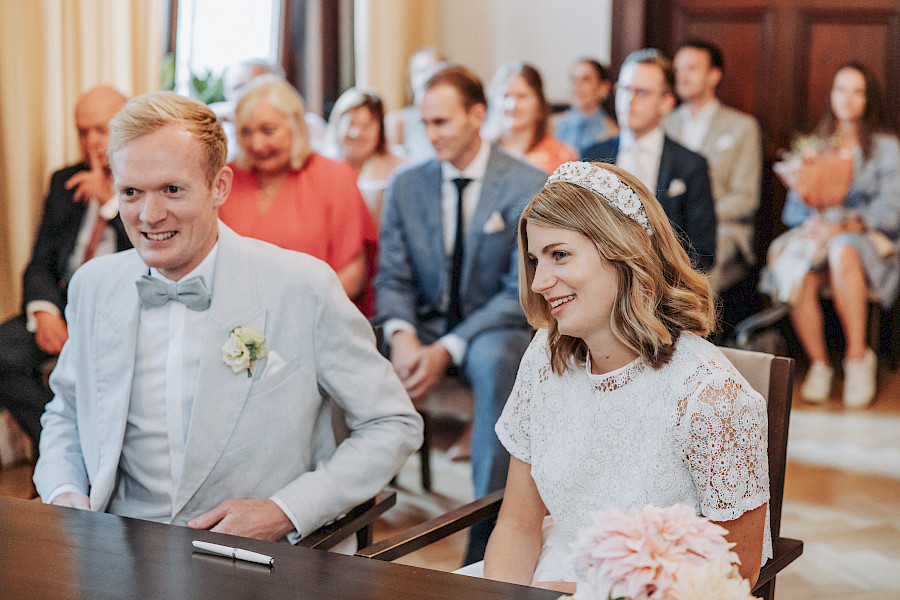 Katja Velmans Hochzeitsfotograf Düsseldorf – Standesamt und freie Trauung in der Auermühle