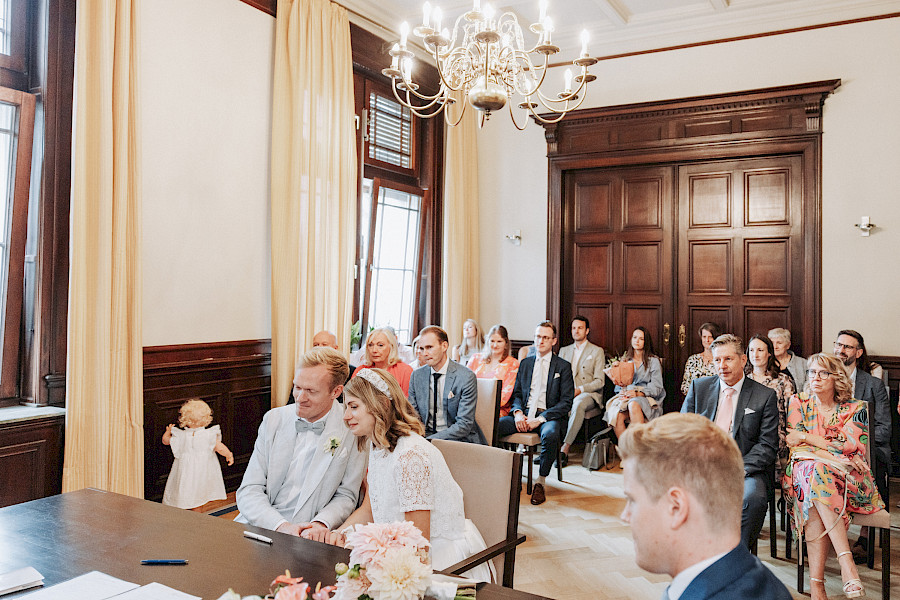 Katja Velmans Hochzeitsfotograf Düsseldorf – Standesamt und freie Trauung in der Auermühle