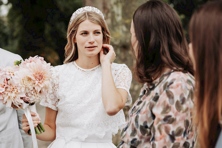 Katja Velmans Hochzeitsfotograf Düsseldorf – Standesamt und freie Trauung in der Auermühle
