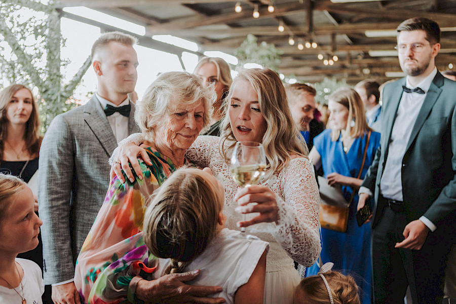 Katja Velmans Hochzeitsfotograf Düsseldorf – Freie Trauung im Gare du Neuss
