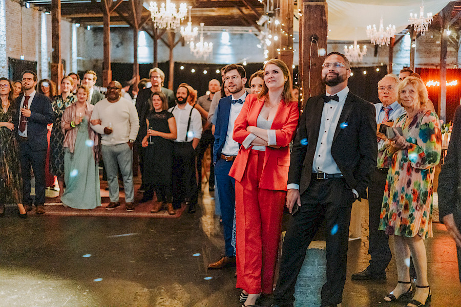 Katja Velmans Hochzeitsfotograf Düsseldorf – Freie Trauung im Gare du Neuss