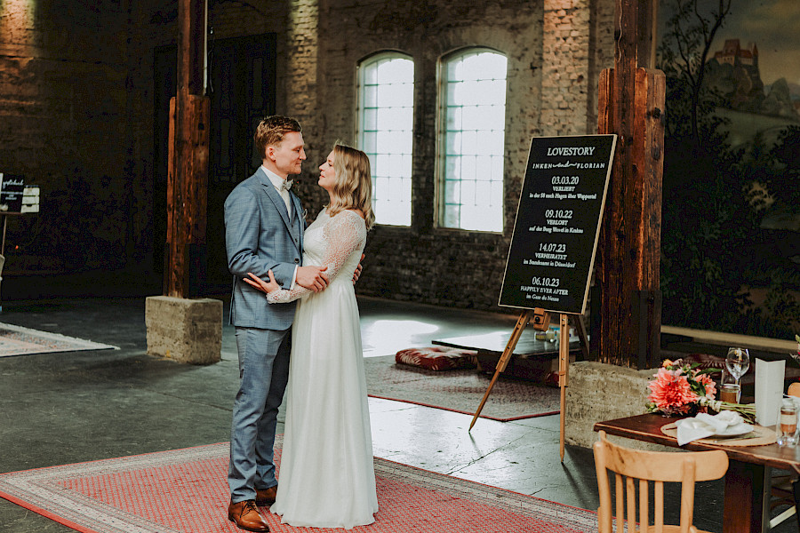 Katja Velmans Hochzeitsfotograf Düsseldorf – Freie Trauung im Gare du Neuss