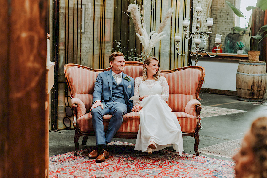 Katja Velmans Hochzeitsfotograf Düsseldorf – Freie Trauung im Gare du Neuss