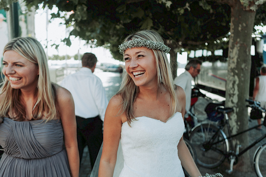 Katja Velmans Hochzeitsfotograf Düsseldorf – Kirchliche Trauung in der Altstadt und Hochzeitsfeier auf dem Nothenhof