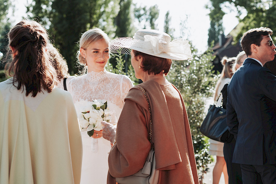 Katja Velmans Hochzeitsfotograf Düsseldorf – Freie Trauung im Landhaus Mönchenwerth