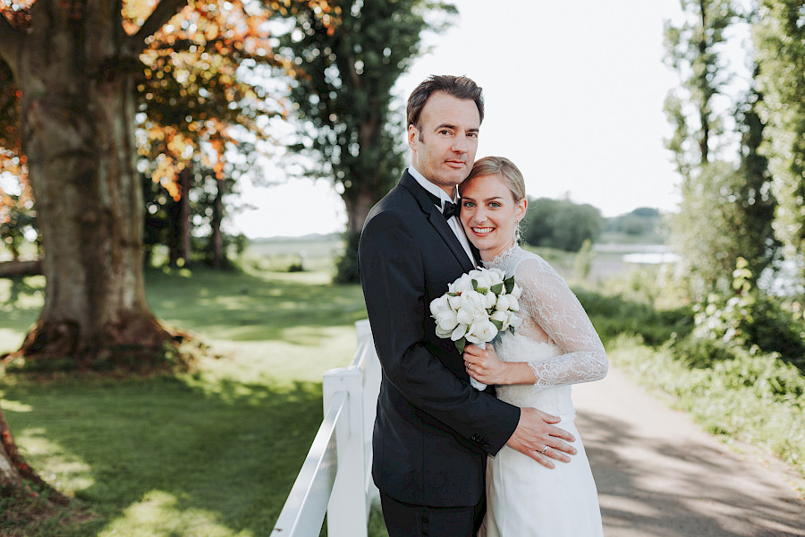 Katja Velmans Hochzeitsfotograf Düsseldorf – Freie Trauung im Landhaus Mönchenwerth