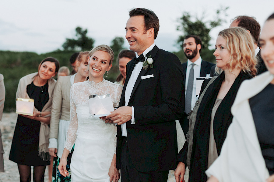 Katja Velmans Hochzeitsfotograf Düsseldorf – Freie Trauung im Landhaus Mönchenwerth