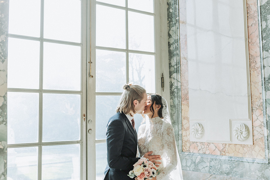 Katja Velmans Hochzeitsfotograf Düsseldorf – Standesamtliche Trauung im Schloss Benrath